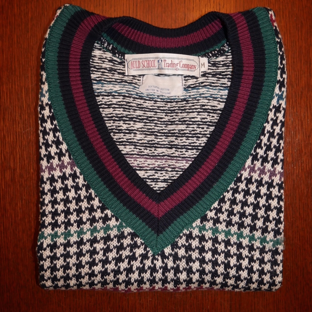 Knit Houndstooth Sweater Vest